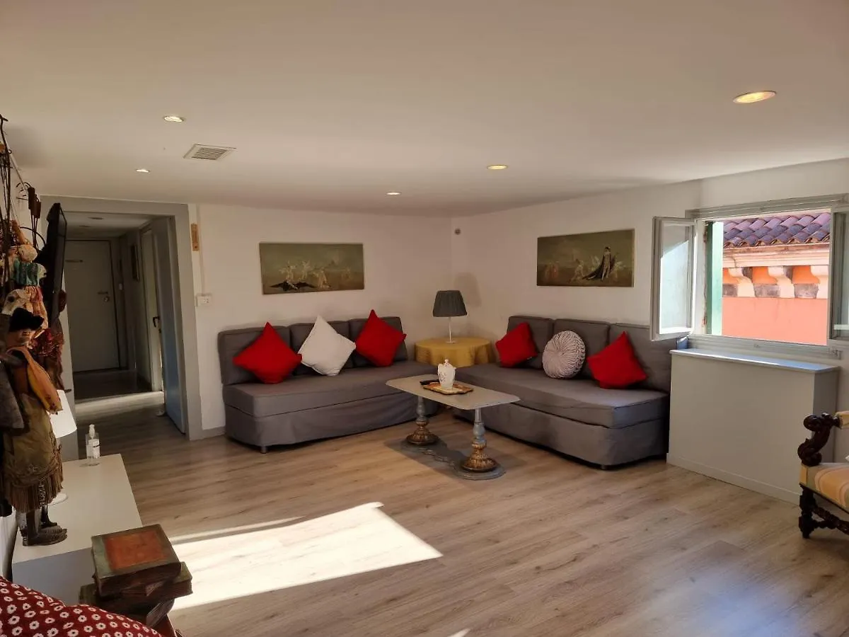 Venice San Marco Lovely Attic Two Bedroom Ac - Wi-Fi