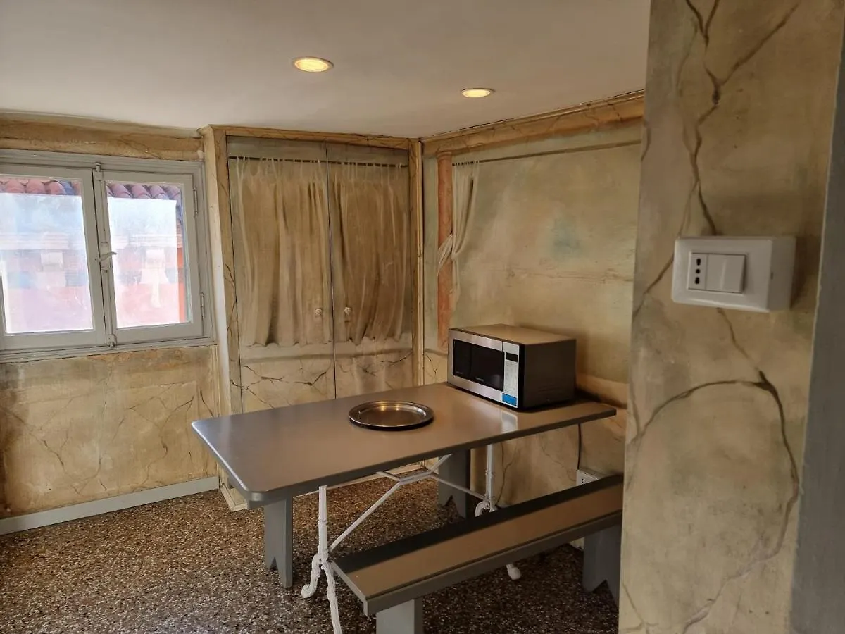 Venice San Marco Lovely Attic Two Bedroom Ac - Wi-Fi